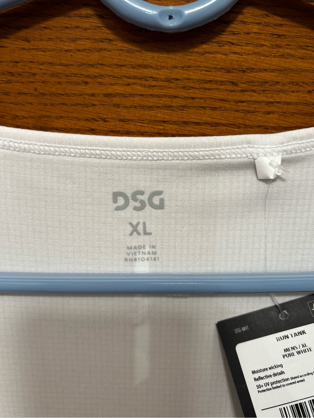 DSG Men's Run Stride Tank Top Pure White Size XL NWT - Picture 2 of 7
